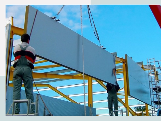 Монтаж сэндвич-панелей в Воткинске от 622 руб.